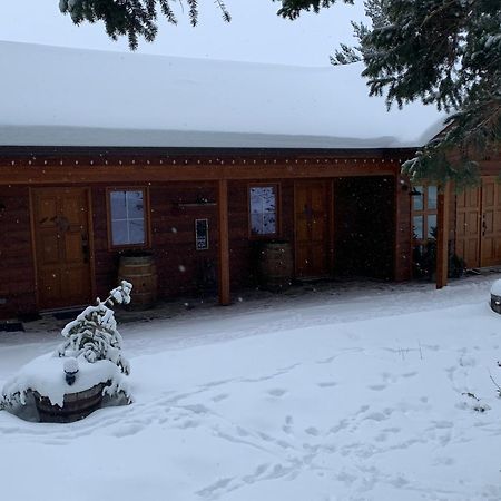 The Horse Lake Inn Lone Butte 外观 照片